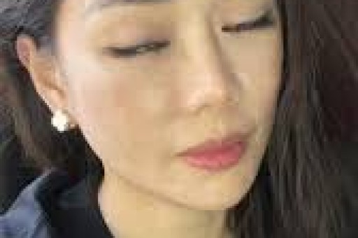 微博封杀“吃瓜少女张小寒”揭露娱乐圈隐私侵犯现象