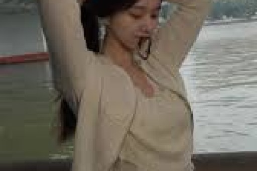 AI写公众号年赚200万引热议平台重拳整治封禁违规账号